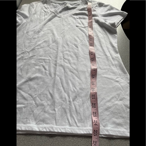 Ruff Hewn White V-Neck T-Shirt Size Medium - Picture 7 of 8